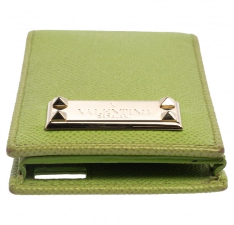 Valentino Green Grained Leather Rockstud iPhone 5 Flip Case For Sale 1