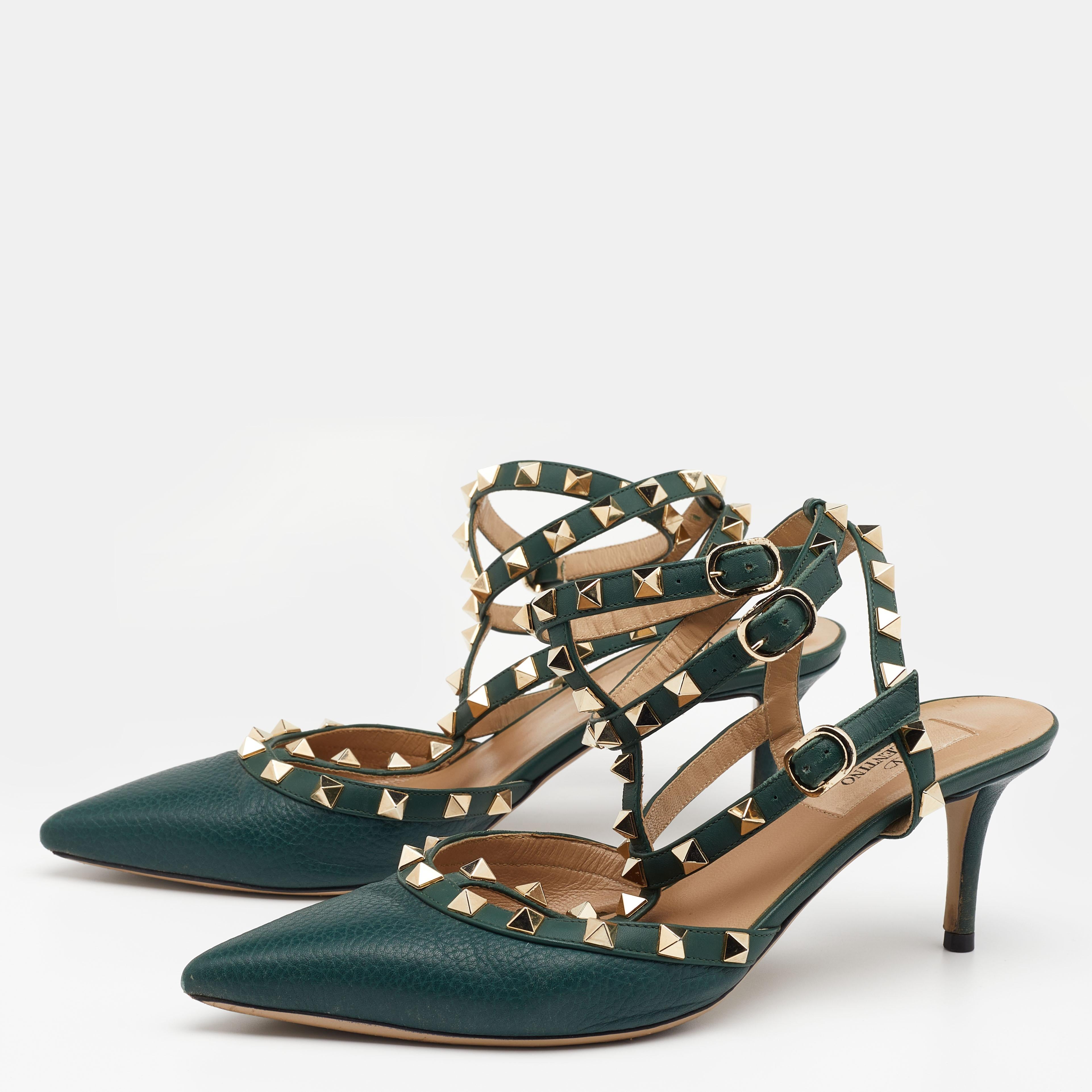 When considering Valentino, three words come to mind: luxurious, bold, and iconic. These gorgeous shoes are crafted from prime quality materials, and the sleek silhouette is adorned with carefully placed Rockstuds. They can be styled with various