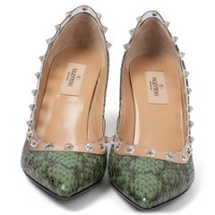 VALENTINO green NAKED ROCKSTUD PVC & PYTHON Pumps Shoes 37.5