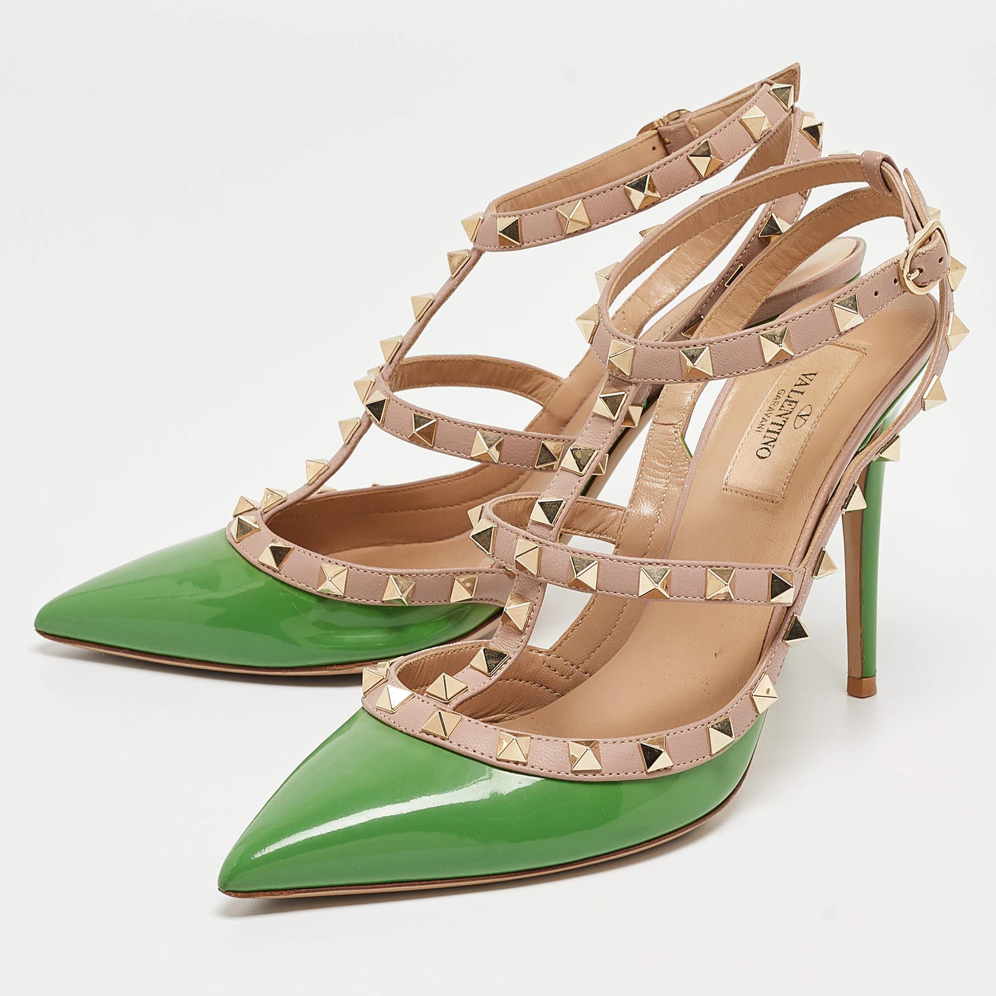 Women's Valentino Green Patent Leather Rockstud Ankle Strap Pumps Size 39 For Sale