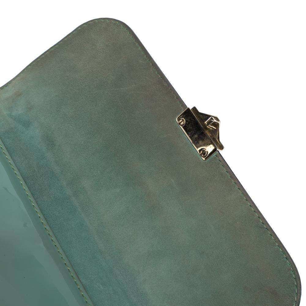 Valentino Grün Lackleder Rockstud Medium Glam Lock Flap Tasche 3