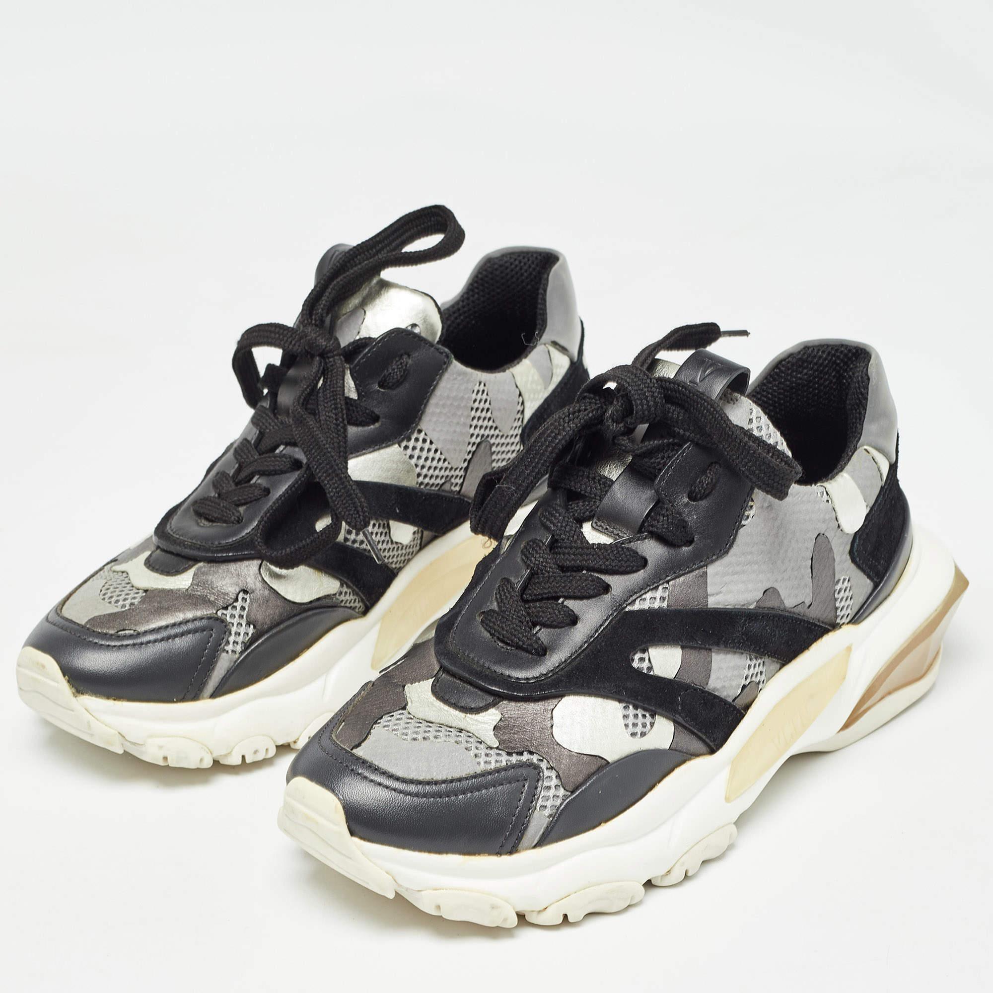These sneakers from Valentino are all you need to make a stylish impression. The sneakers have been crafted from quality materials into a fashionable silhouette and feature lace ups on a camouflage design. The pair is complete with comfortable