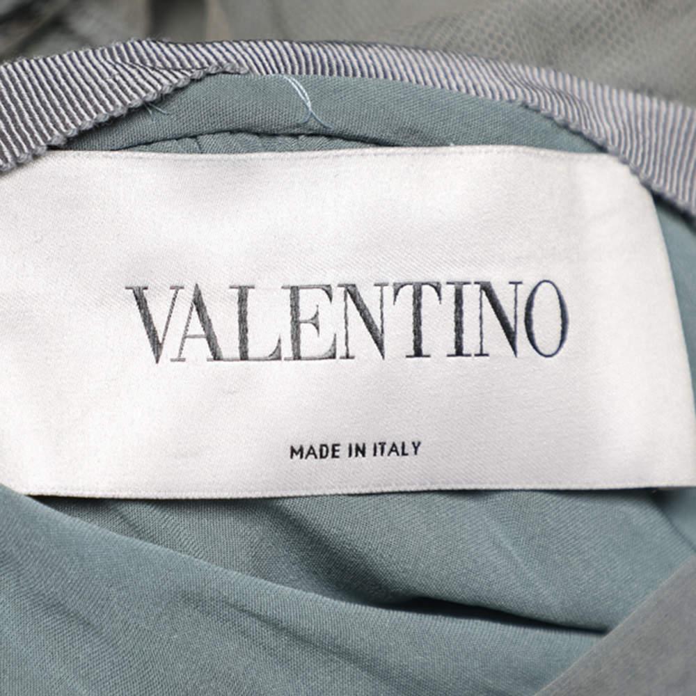 Valentino Grey Crepe de Chine Silk Embellished Maxi Dress L In Fair Condition For Sale In Dubai, Al Qouz 2