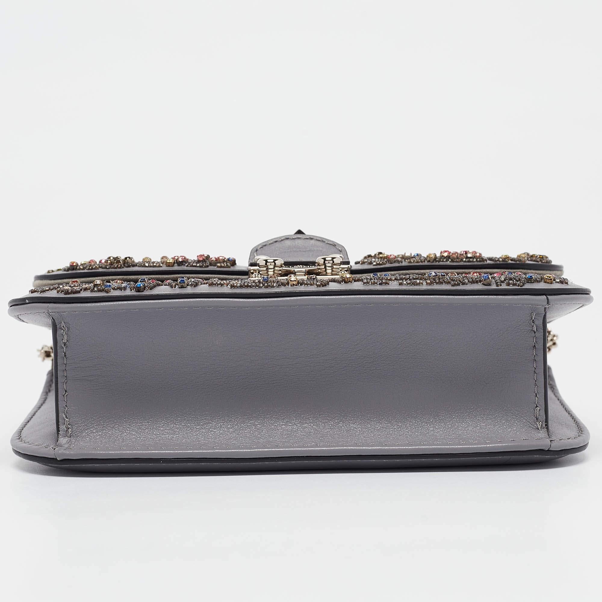 Valentino Grey Leather Small Crystal Embellished Rockstud Glam Lock Flap Bag For Sale 2