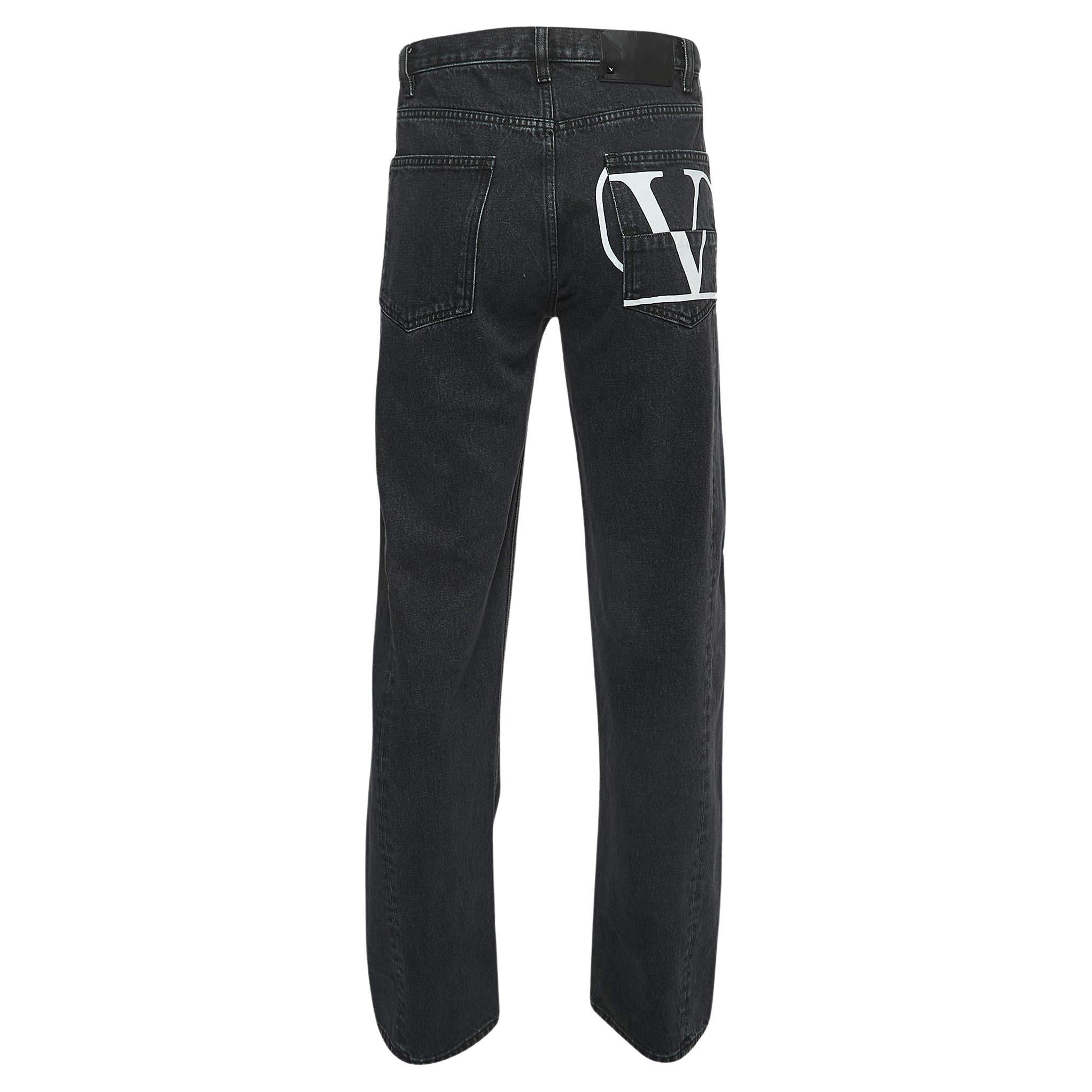 Step into style with these Valentino jeans. Crafted with precision, they offer the perfect blend of fashion and comfort, making them a must-have for any wardrobe.

