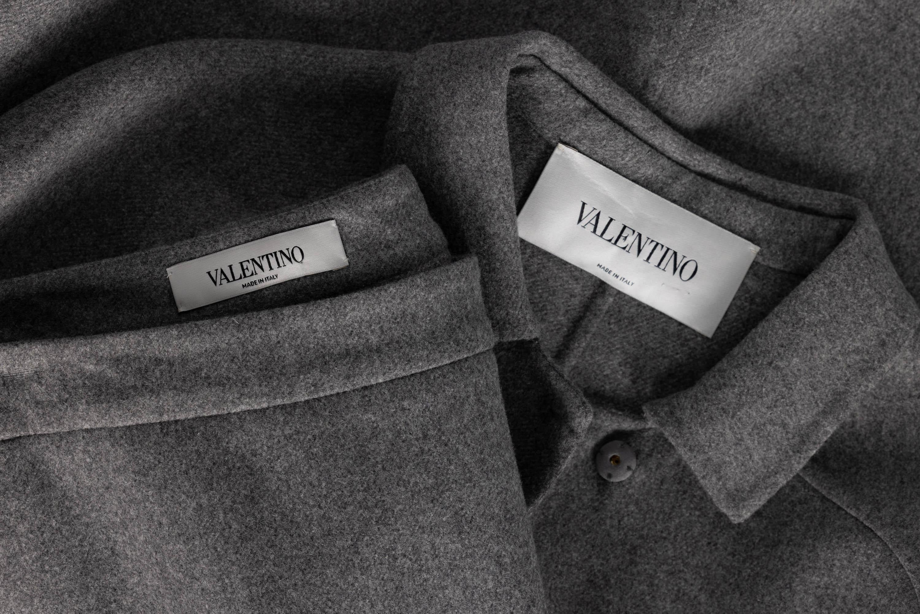Valentino Grey Wool Angora Cape Mini Skirt Suit Set For Sale 6