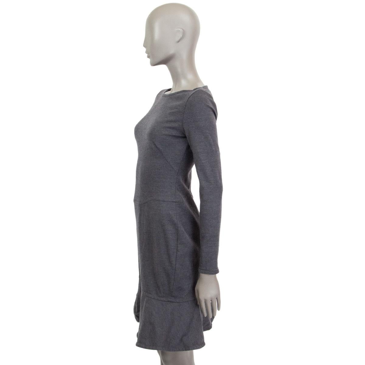 Noir VALENTINO - Robe fourreau à manches longues en laine mélangée grise avec ourlet évasé - Taille 6 S en vente