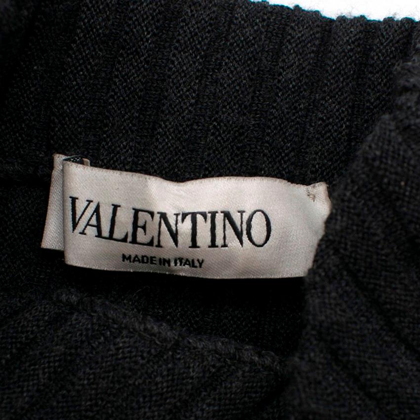 Valentino Grey Wool, Silk & Cashmere Ribbed Bow Applique Dress - Size M In Excellent Condition For Sale In London, GB