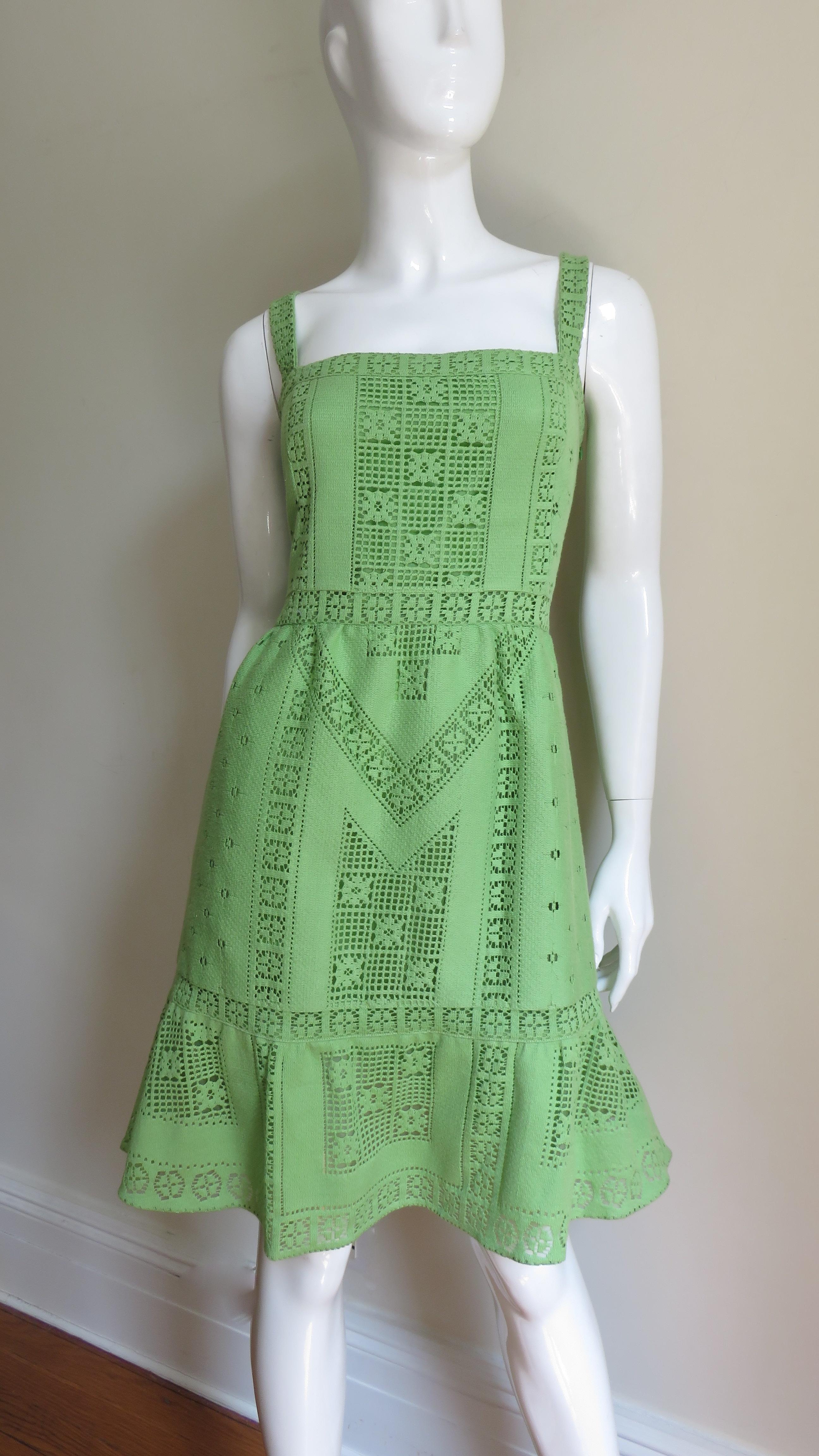 Valentino New Guipure Lace Dress In Excellent Condition In Water Mill, NY