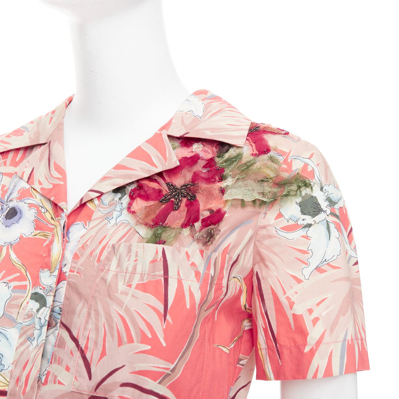 VALENTINO Hawaiian Couture Ruway coral cotton tropical applique shirt dress Sz4 S
Reference: GEGG/A00101
Brand: Valentino
Designer: Pier Paolo Piccioli
Collection: Hawaiian Couture 2016 - Runway
Material: Cotton
Color: Orange, Multicolour
Pattern:
