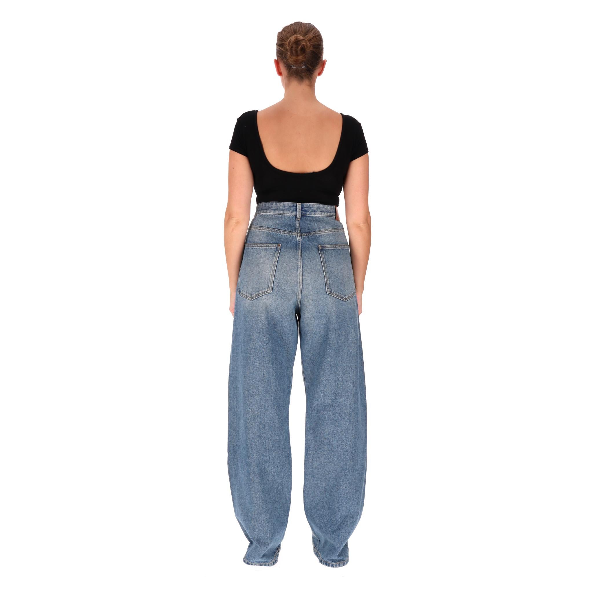 Valentino - Jean à jambe large et à taille haute Excellent état - En vente à London, GB