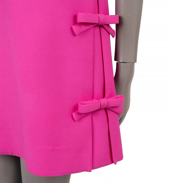 VALENTINO hot pink wool and silk 2022 SIDE BOW MINI Dress 44 L at 1stDibs