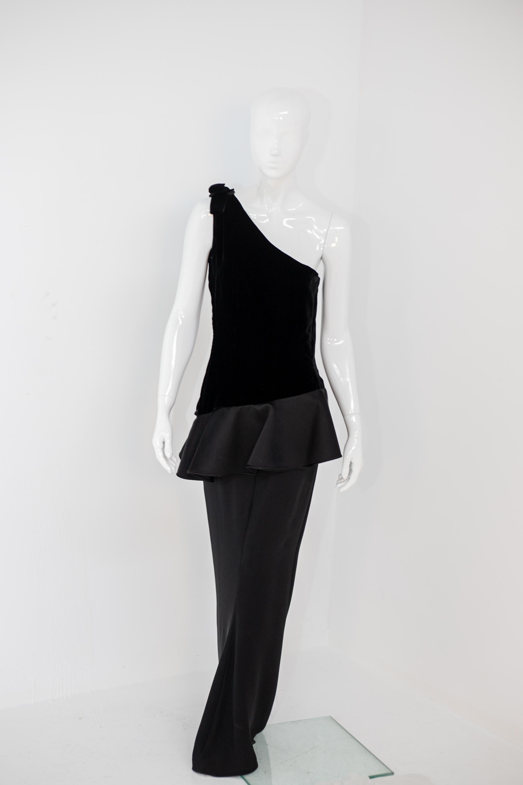 Valentino - Importante robe de soirée en velours noir et soie en vente 7