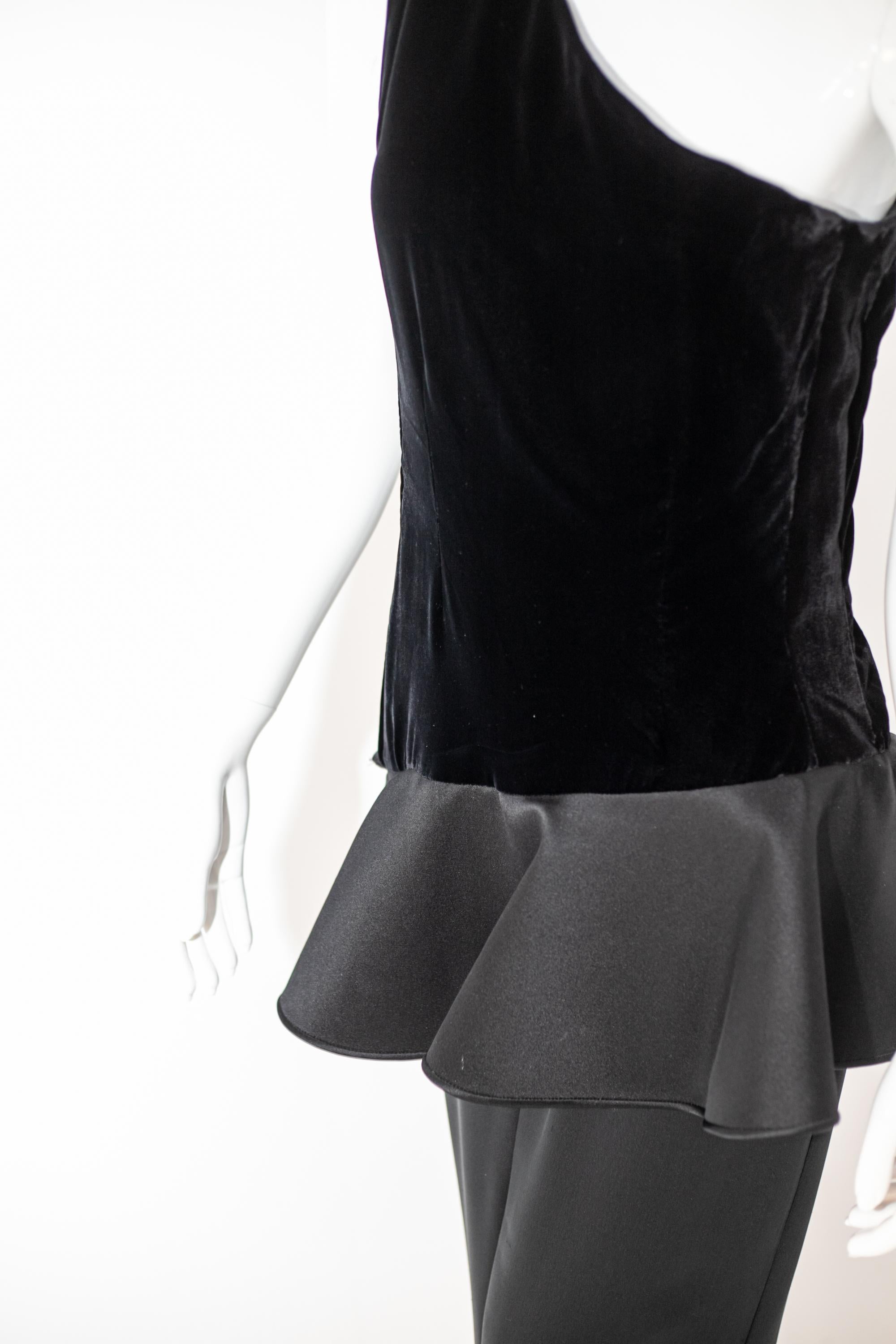 Valentino - Importante robe de soirée en velours noir et soie en vente 3