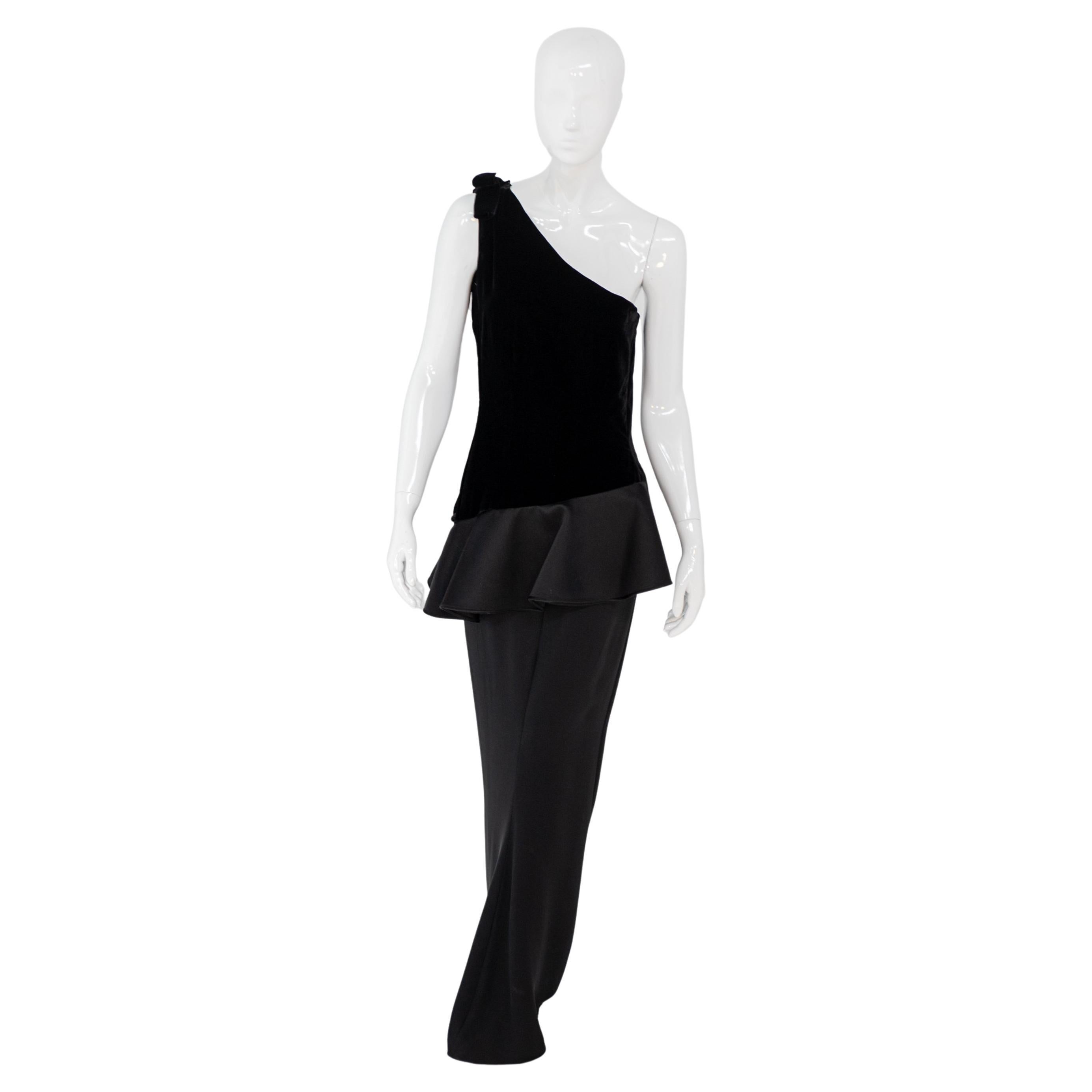 Valentino - Importante robe de soirée en velours noir et soie en vente