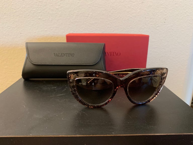 Valentino Italy Vintage Chic “Lace” Cat Eye Sunglasses at  display picture 1