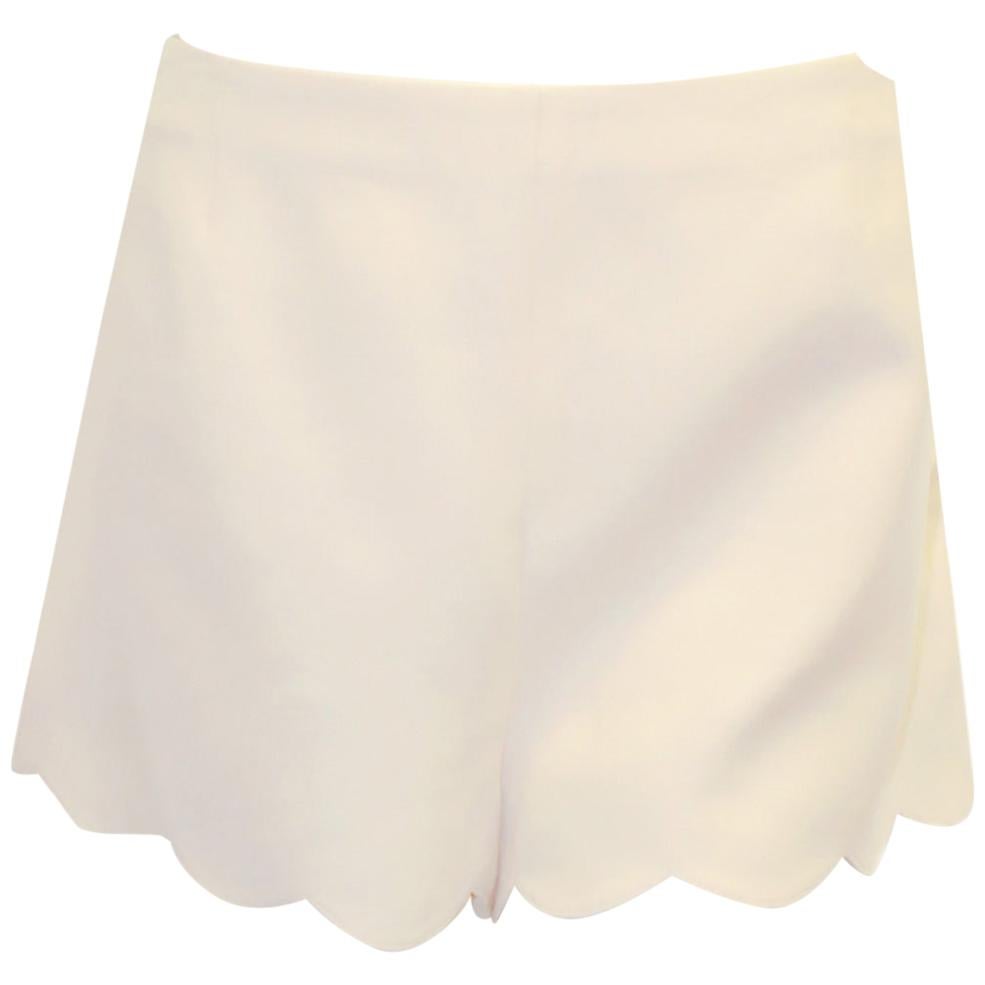 Valentino Ivory Crepe de Chine Shorts With Scalloped Hem US 10 For Sale