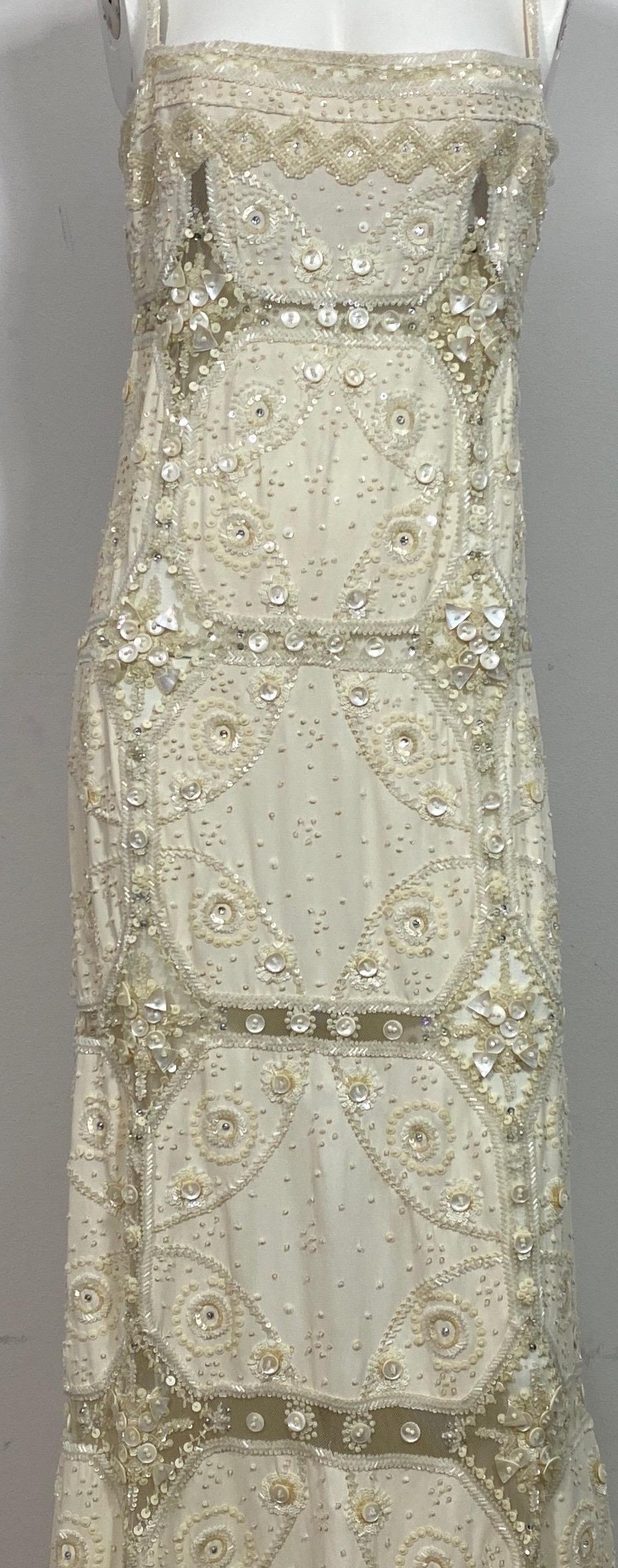 Valentino Ivory Heavily Embellished Beaded Silk and Mesh Gown - Size 12 In Excellent Condition In West Palm Beach, FL