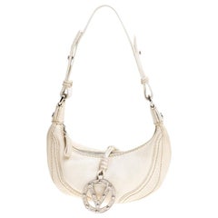 Valentino - Mini sac hobo en cuir ivoire à fermeture en V avec anneau