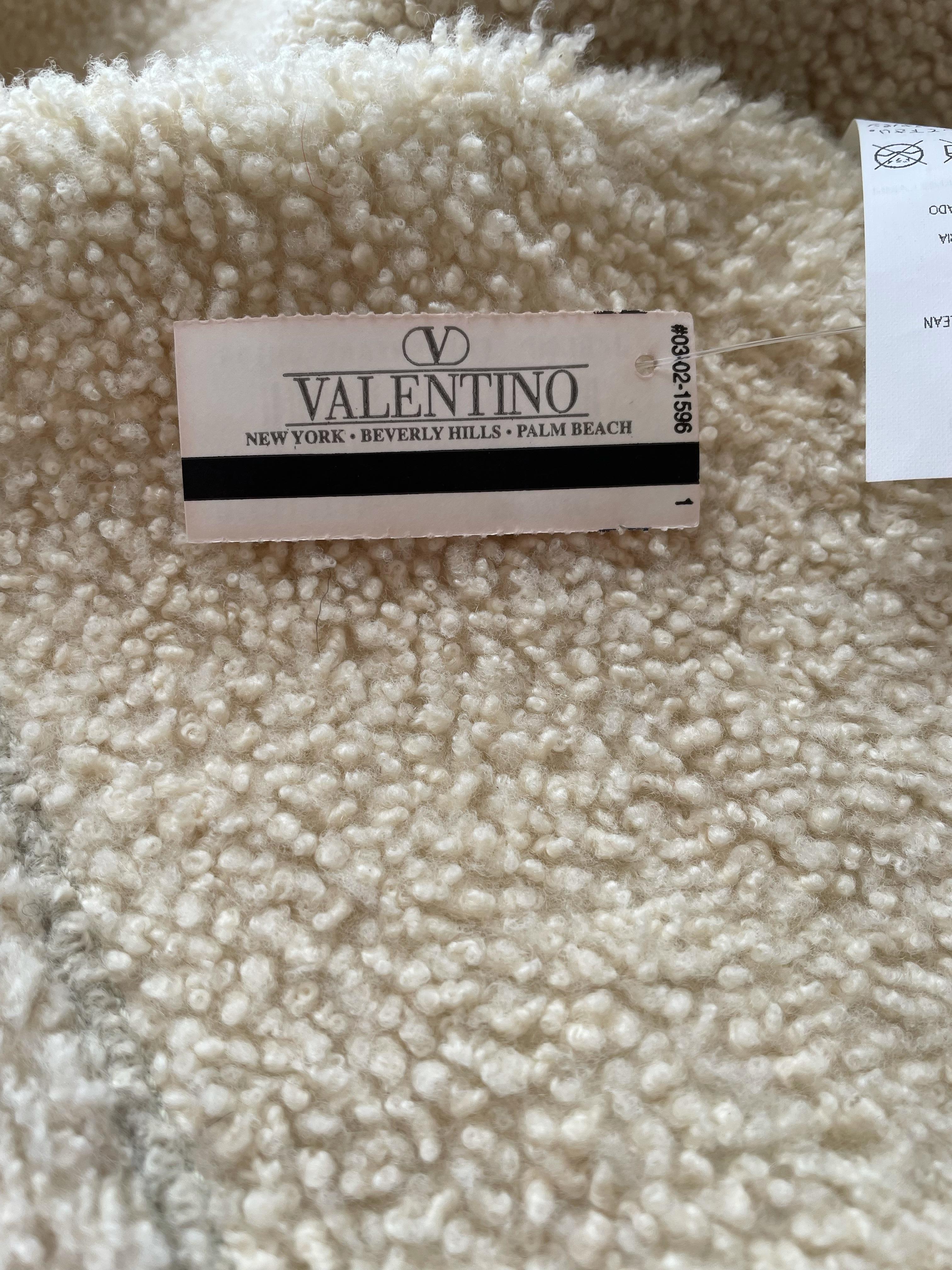 Women's or Men's Valentino Ivory Suede and Shearling Cropped Jacket For Sale