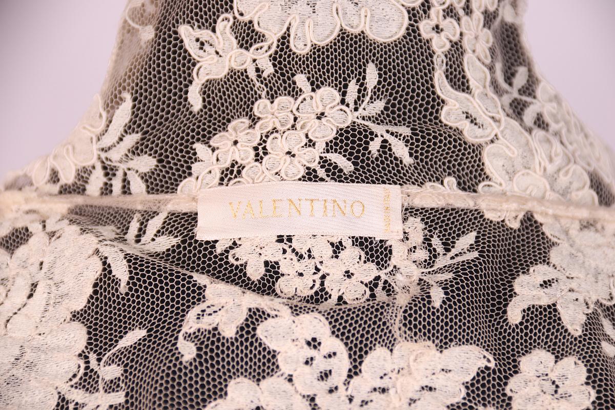 Valentino lace jacket In Excellent Condition For Sale In Алматинский Почтамт, KZ