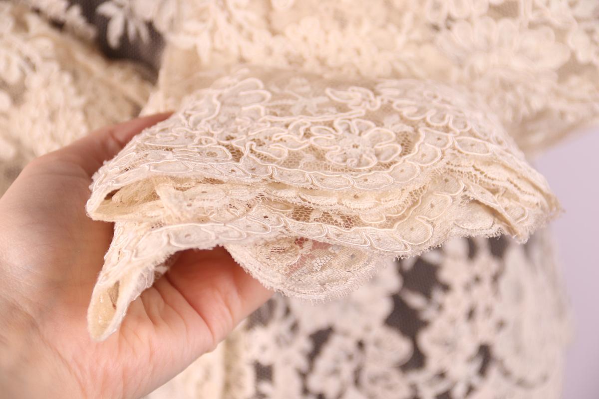 Women's Valentino lace jacket For Sale