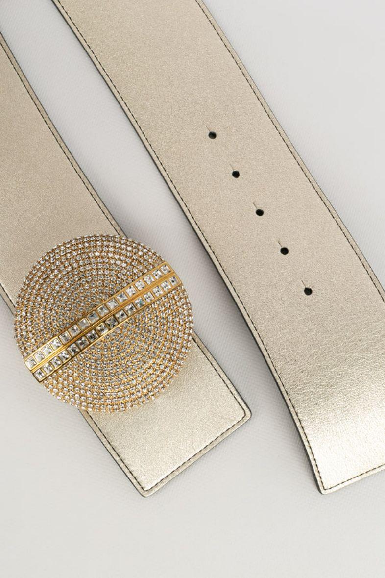 Valentino Leather Belt and Buckle Paved with Rhinestones. In Excellent Condition In SAINT-OUEN-SUR-SEINE, FR