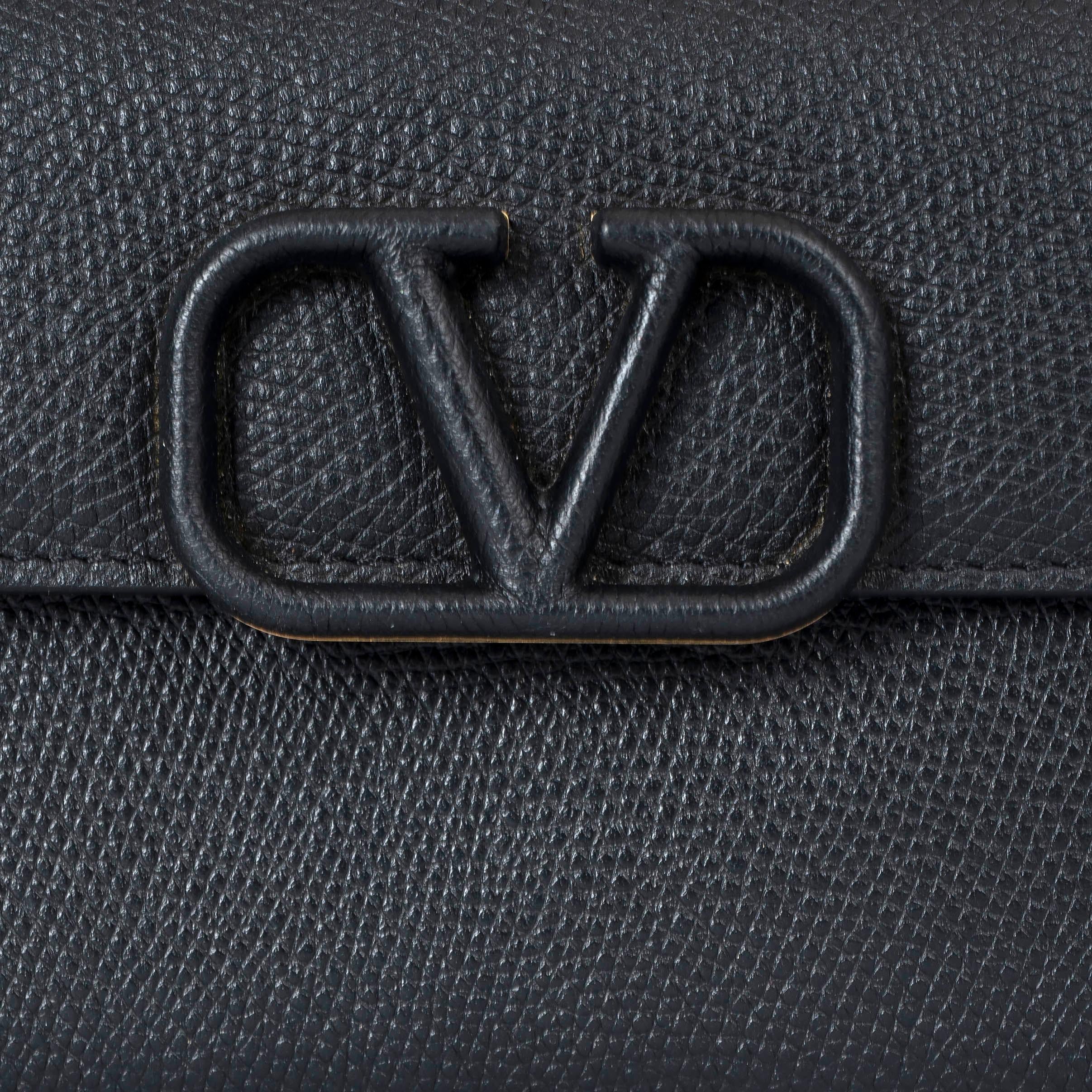 VALENTINO leather leather VLOGO SIGNATURE CHAIN Wallet For Sale 2