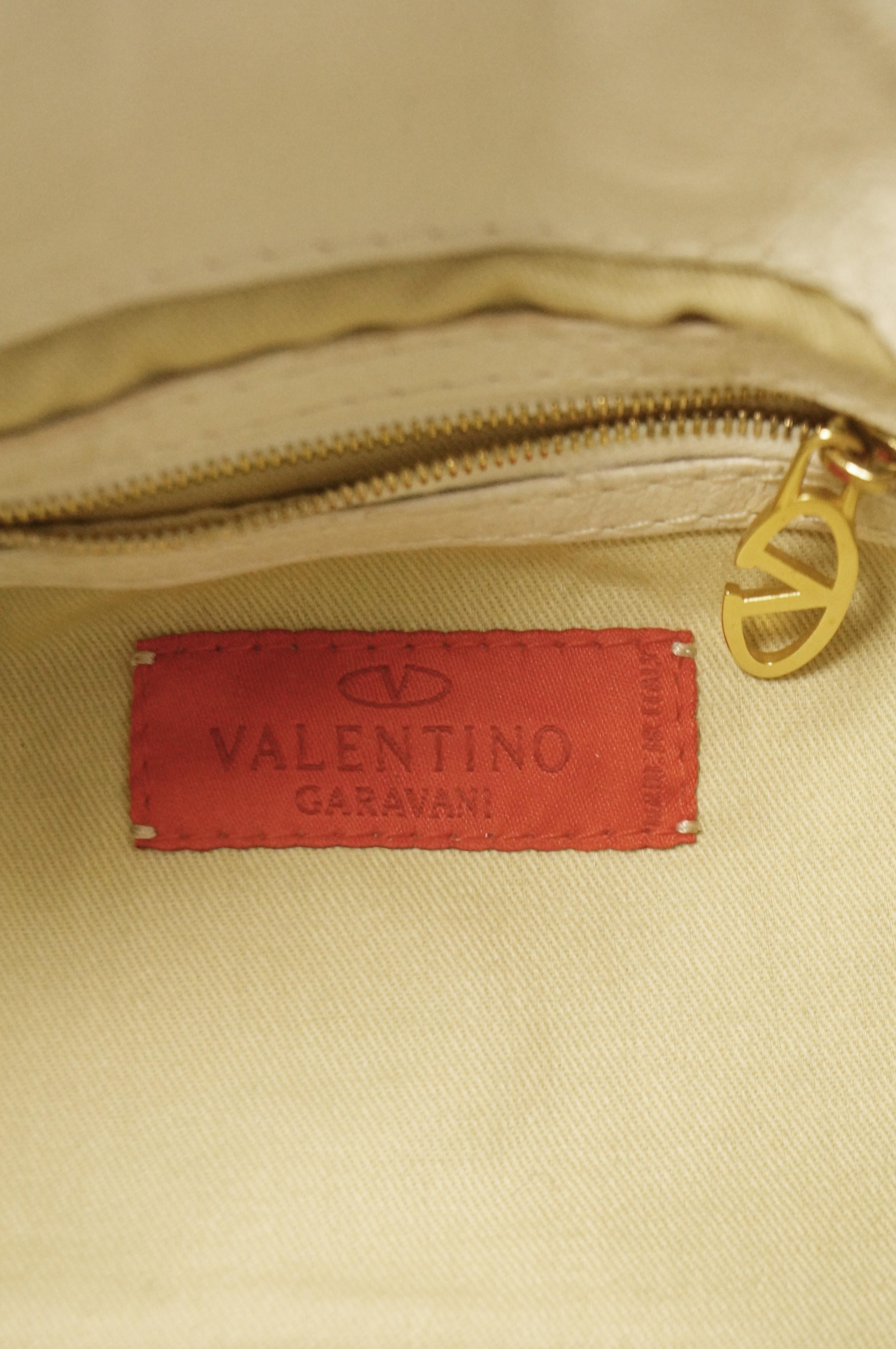 Women's Valentino Leather Off White Rock Studded Shoulder Bag  For Sale