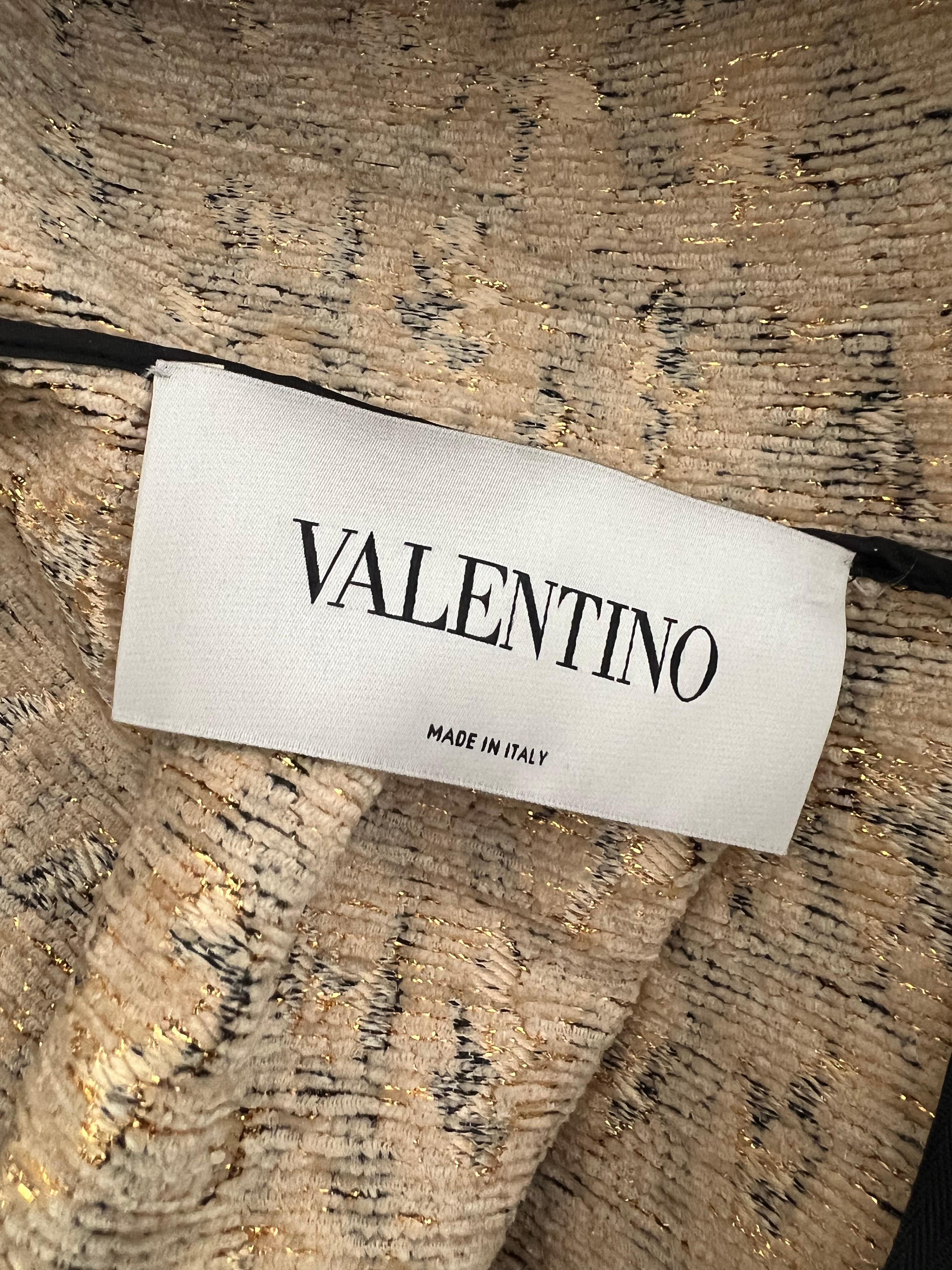 Valentino Leopard Brocade Dress, Size 44 For Sale 2