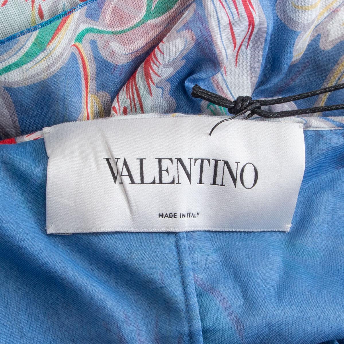 VALENTINO light blue cotton HIBISCUS-PRINT MAXI Dress S In Excellent Condition For Sale In Zürich, CH