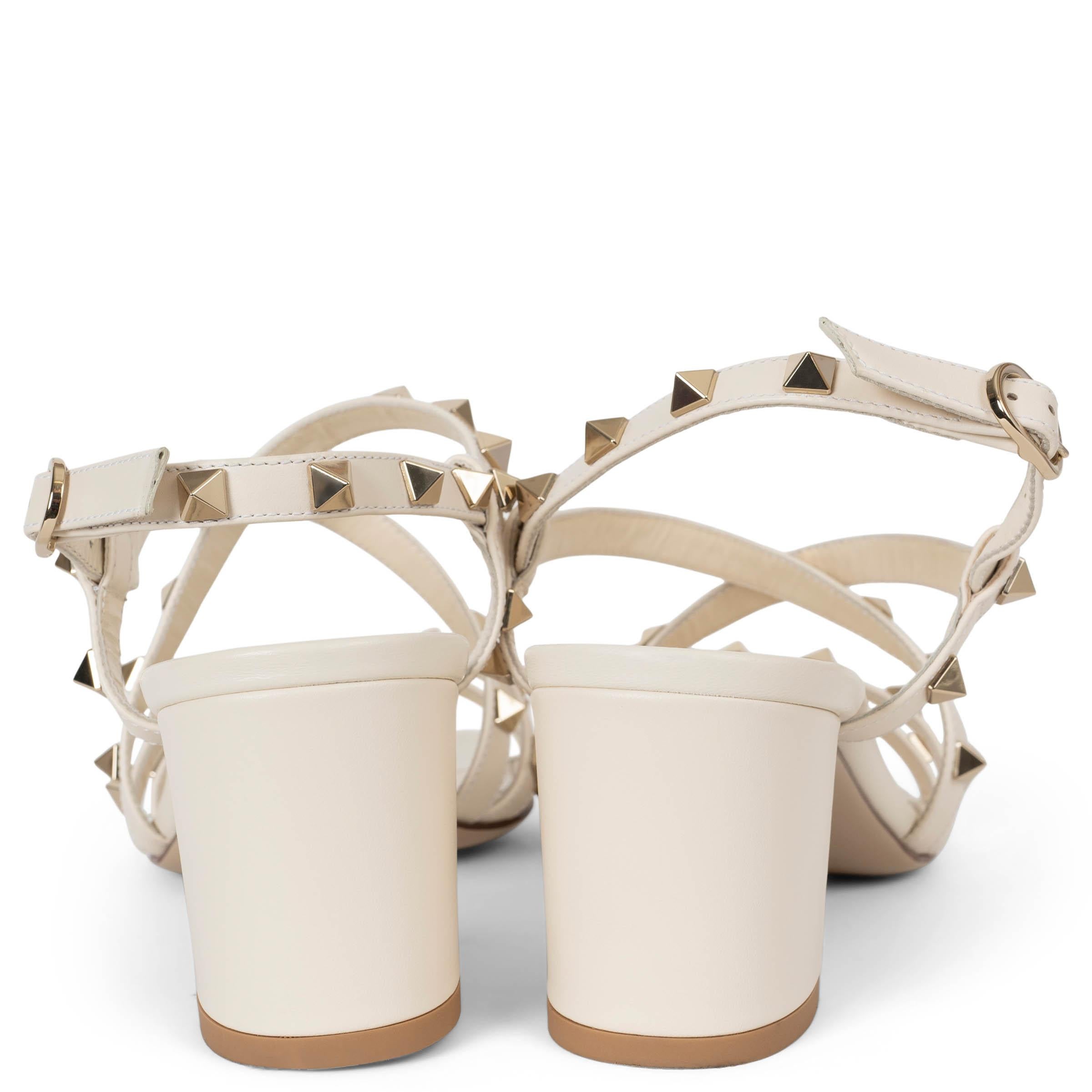 VALENTINO light cream leather ROCKSTUD 60 BLOCK Sandals Shoes 37.5 In Excellent Condition For Sale In Zürich, CH