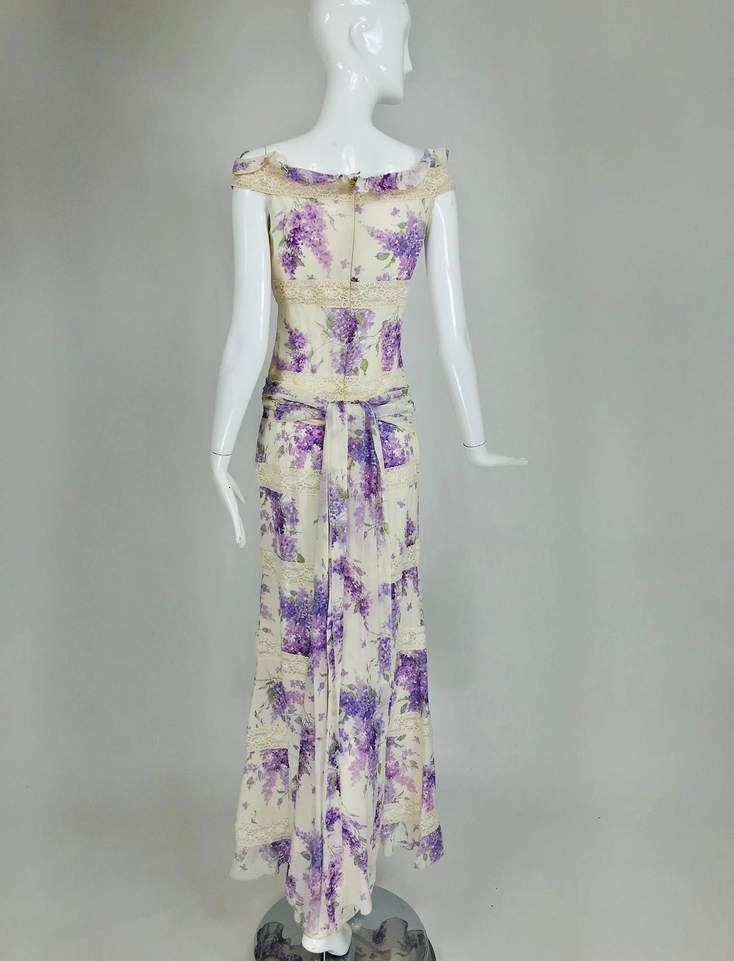 Valentino Lilac Print Silk Crepe Chiffon and Lace Maxi Dress  In Good Condition In West Palm Beach, FL