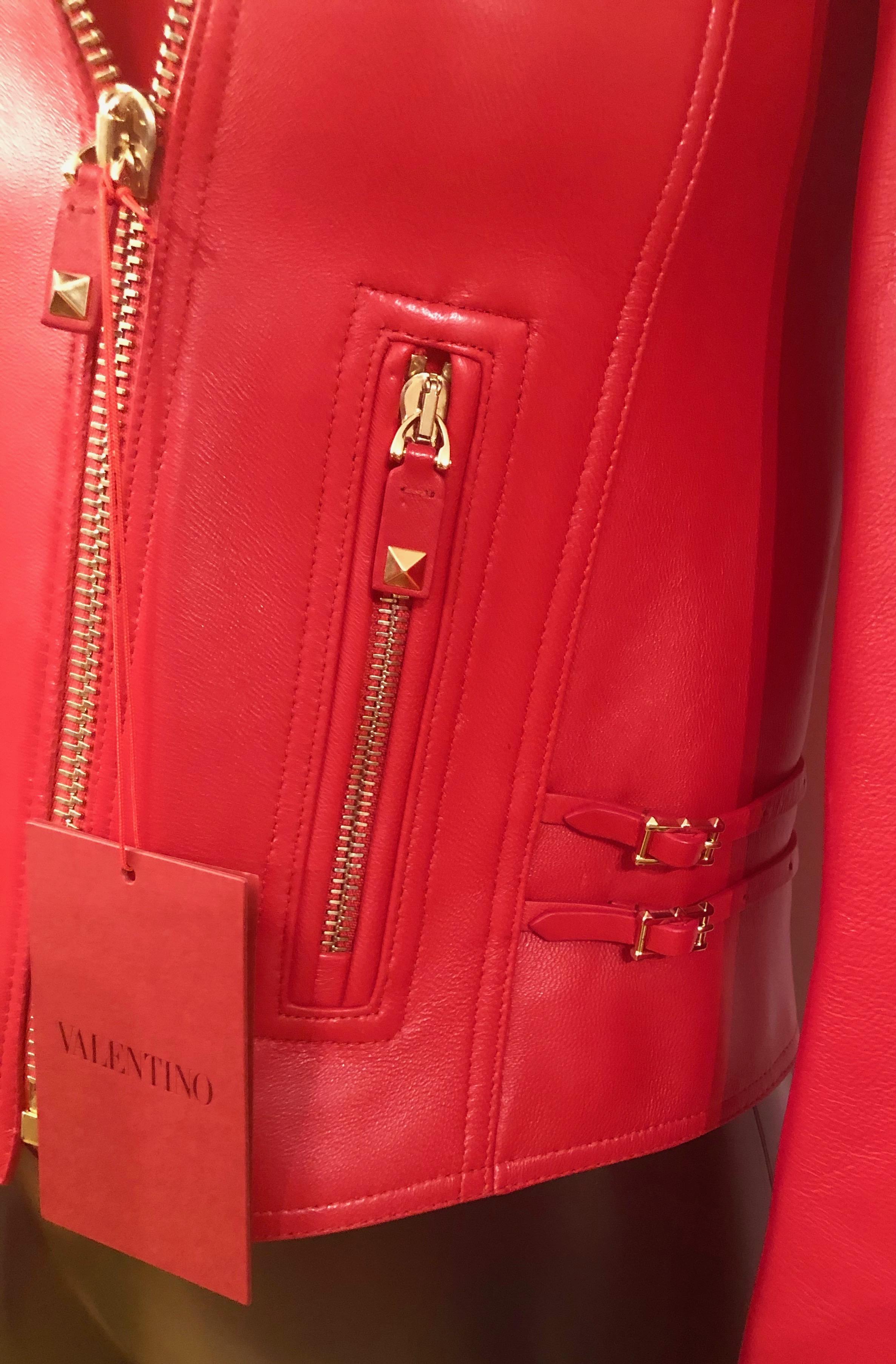 Valentino Limited Edition Rouge Absolute Signature Leather Biker Jacket  In Excellent Condition In Geneva, CH
