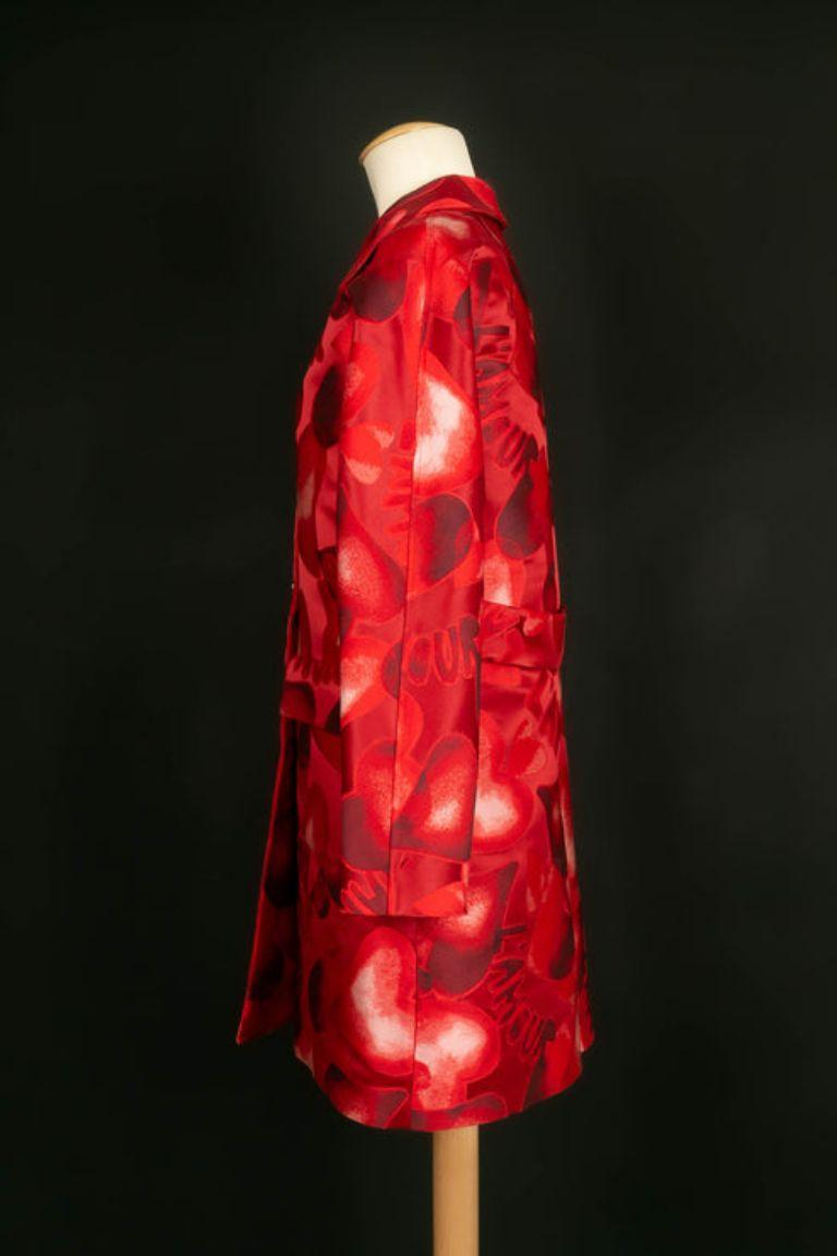 Valentino „Love“ Roter Seidenmantel Pre-Fall 2015 im Zustand „Hervorragend“ im Angebot in SAINT-OUEN-SUR-SEINE, FR