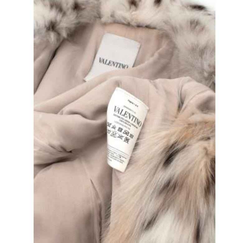 Cappotto lungo con risvolto a punta in pelliccia di Valentino Lynx - Taglia XS in vendita 1
