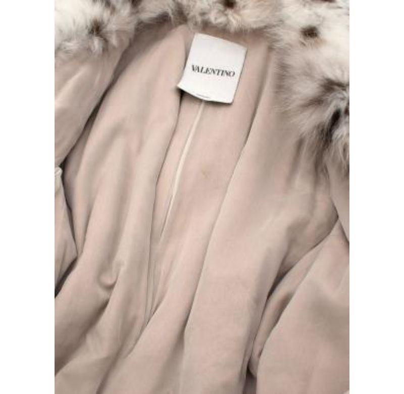 Cappotto lungo con risvolto a punta in pelliccia di Valentino Lynx - Taglia XS in vendita 3