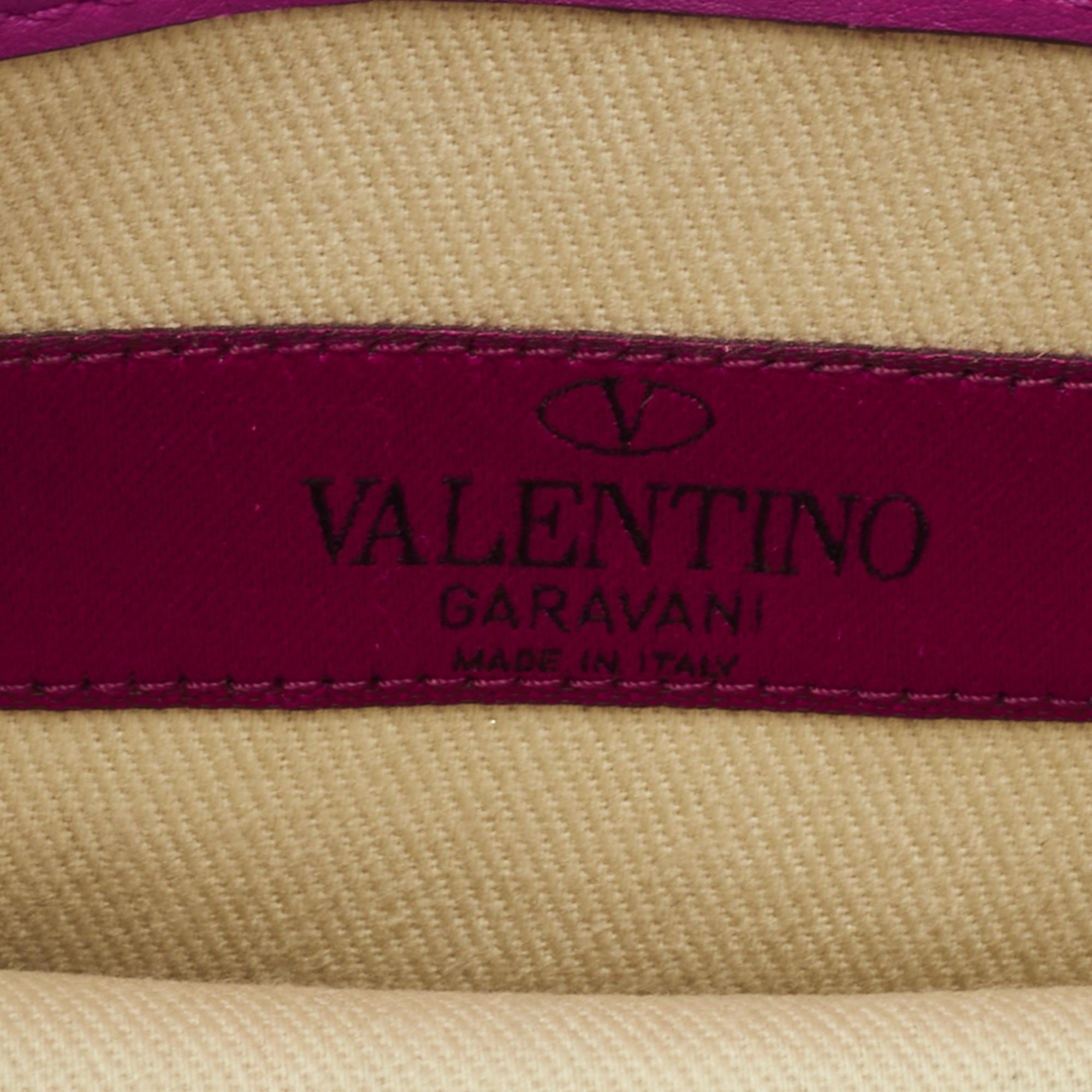 Valentino Magenta Leather Mini Rockstud Glam Lock Shoulder Bag In Good Condition In Dubai, Al Qouz 2