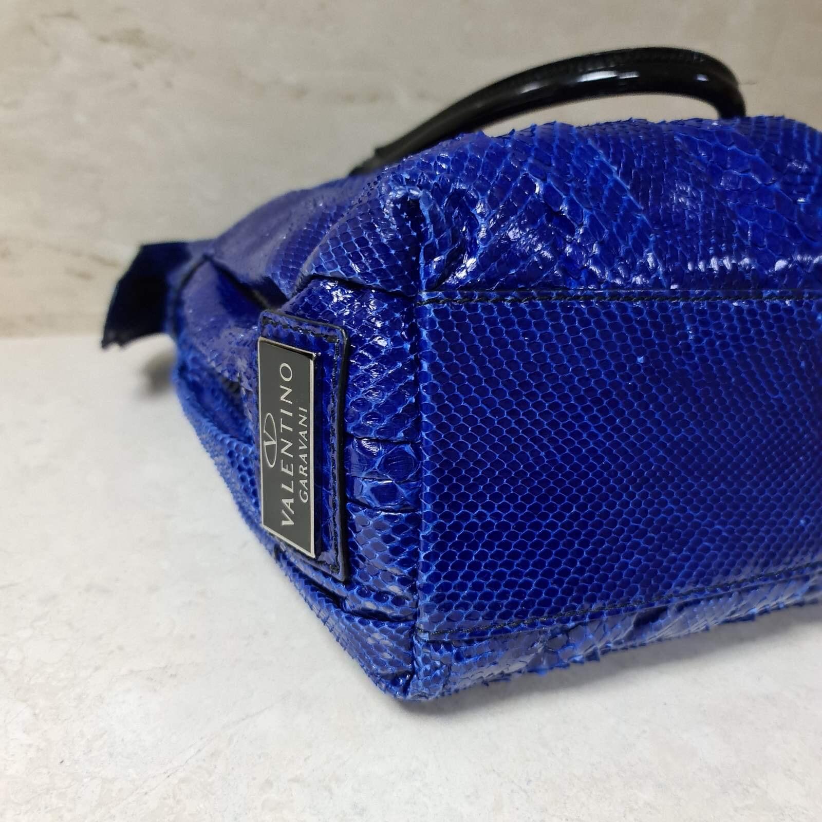 Valentino Maison Blue Python Patent Leather Tote In Good Condition In Krakow, PL