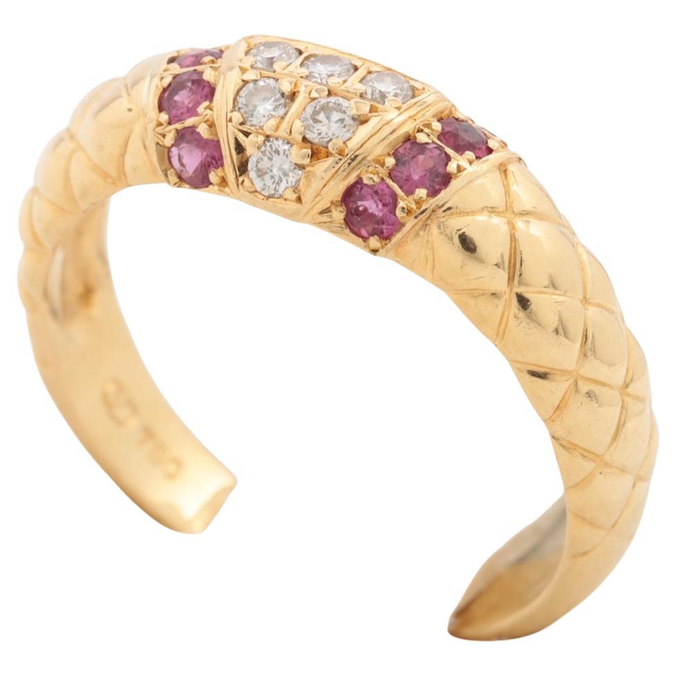 Valentino Matelasse Diamond Ruby Ring Yellow Gold For Sale