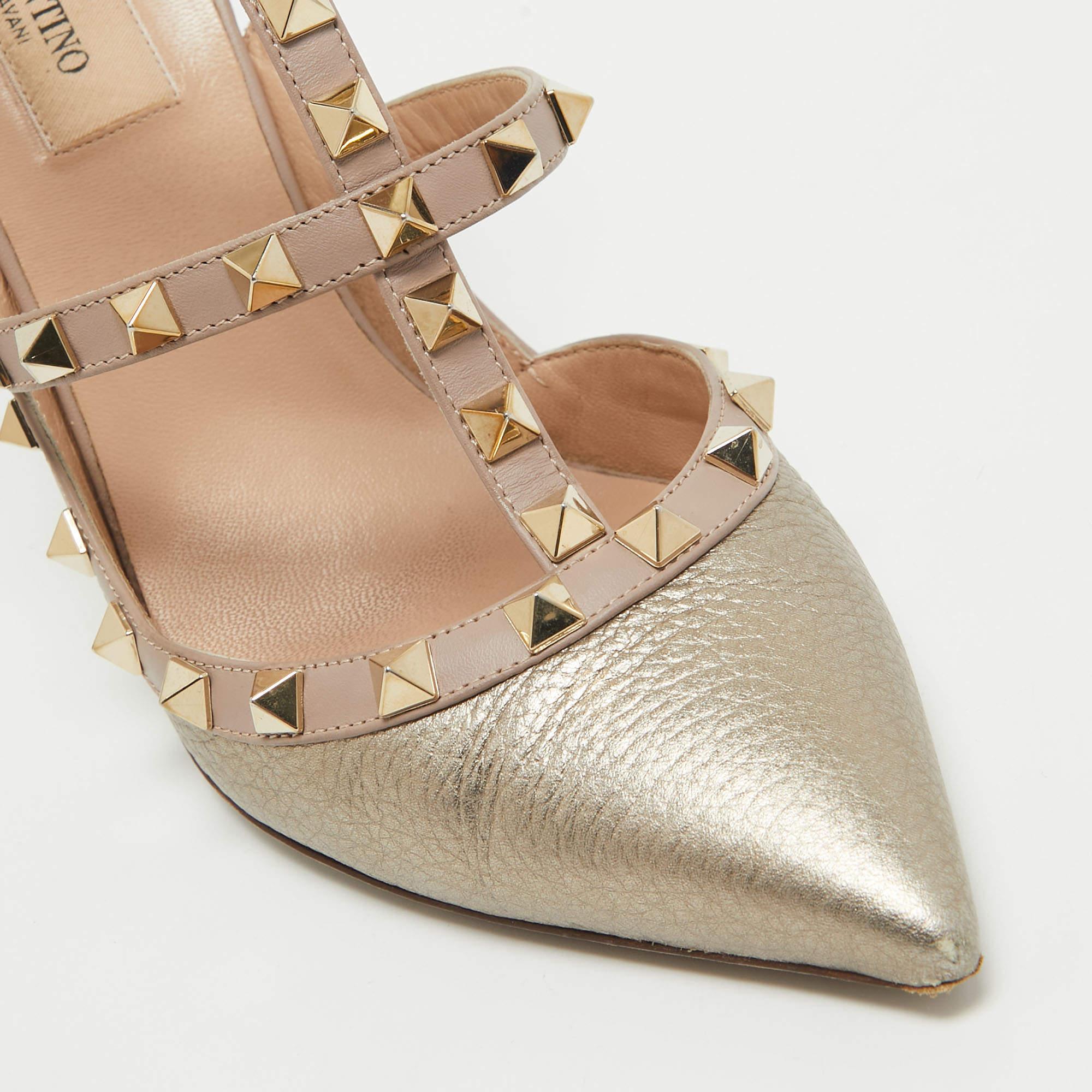 Valentino Metallic Gold Leather Rockstud Ankle Strap Pumps Size 39 For Sale 2