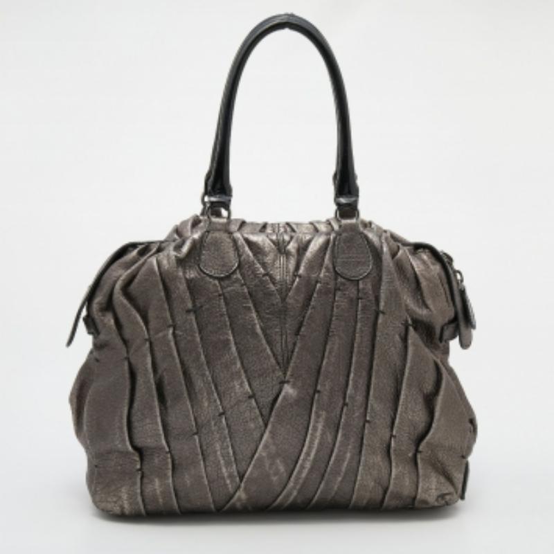 Valentino Fourre-tout Shopper Maison Pintucked en cuir gris métallisé en vente 2