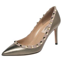 Valentino Metallic Grey Leather Rockstud Pointed Toe Pumps Size 35.5