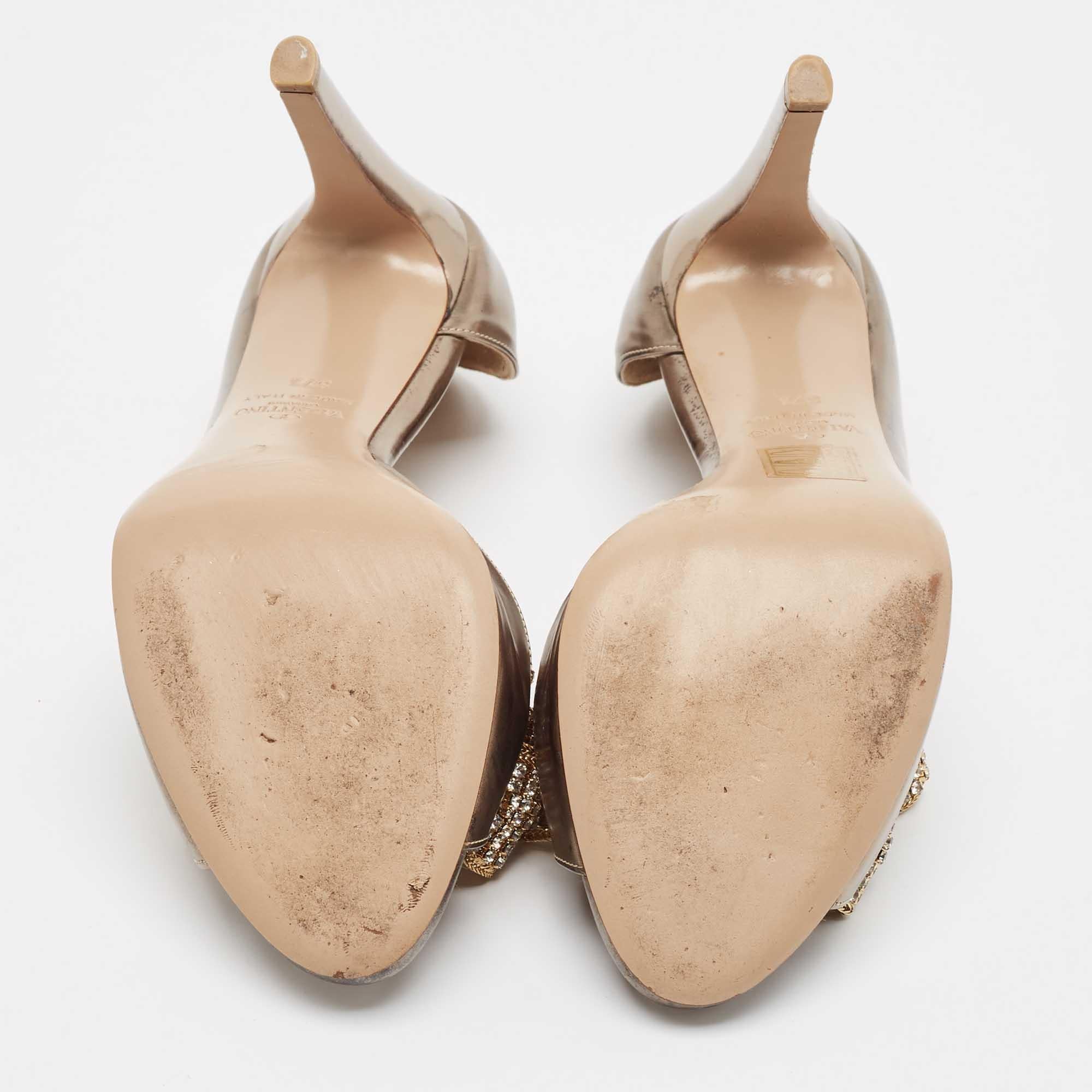 Valentino Metallic Leder Kristall verzierte D'orsay Pumps mit Schleife Größe 37,5 im Angebot 1