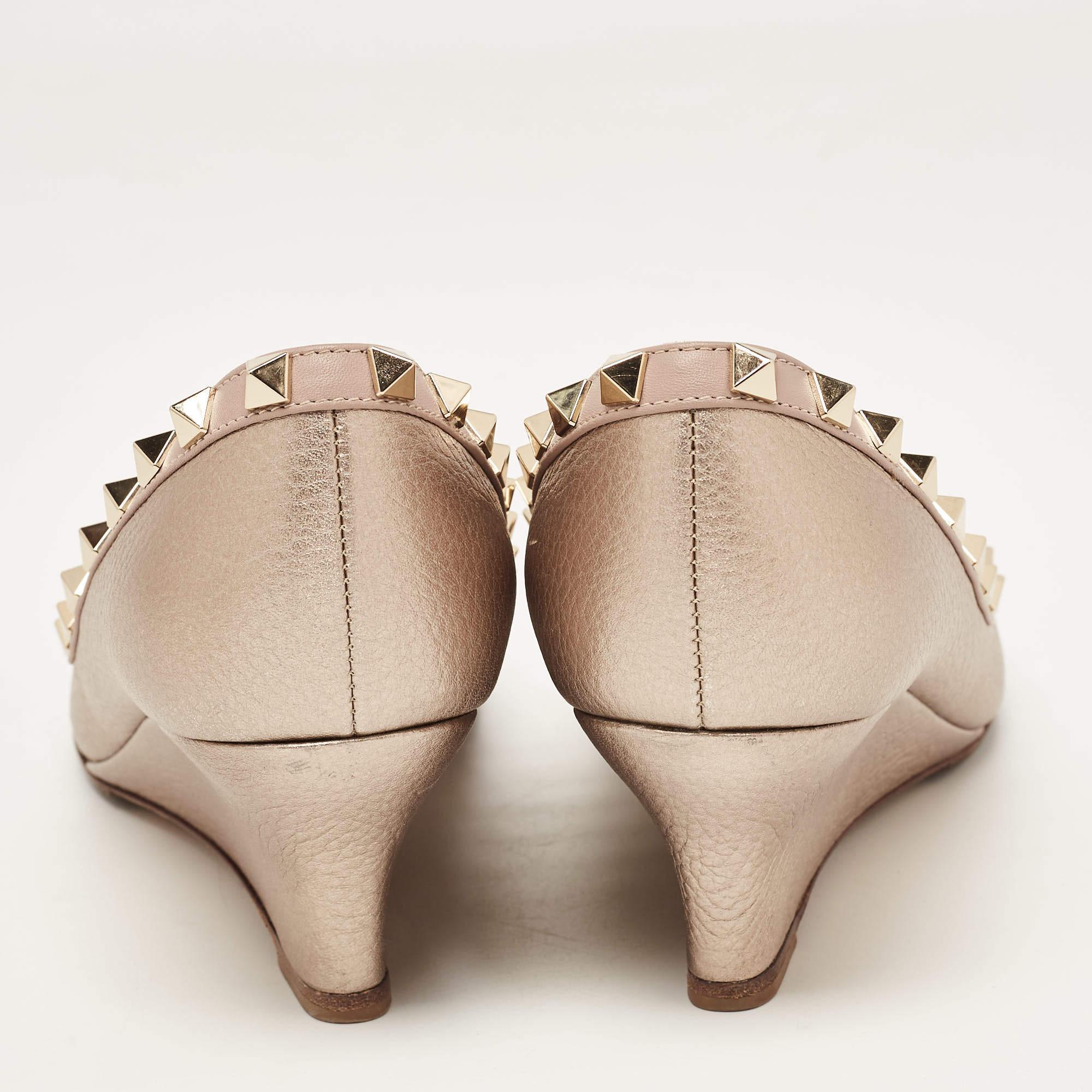 Valentino Metallic Leather Rockstud Pointed Toe Pumps Size 36 For Sale 5