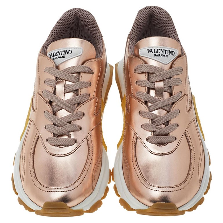 Valentino Metallic Rose Gold Leather Bounce Low Top Sneakers Size EU 41 For  Sale at 1stDibs