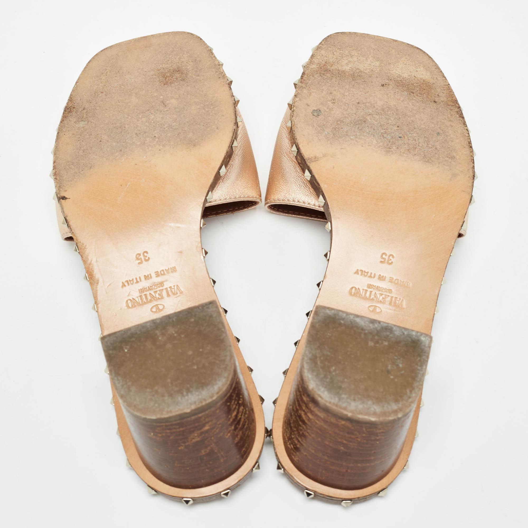 Valentino Metallic Rose Leather Rockstud Slides Size 35 1