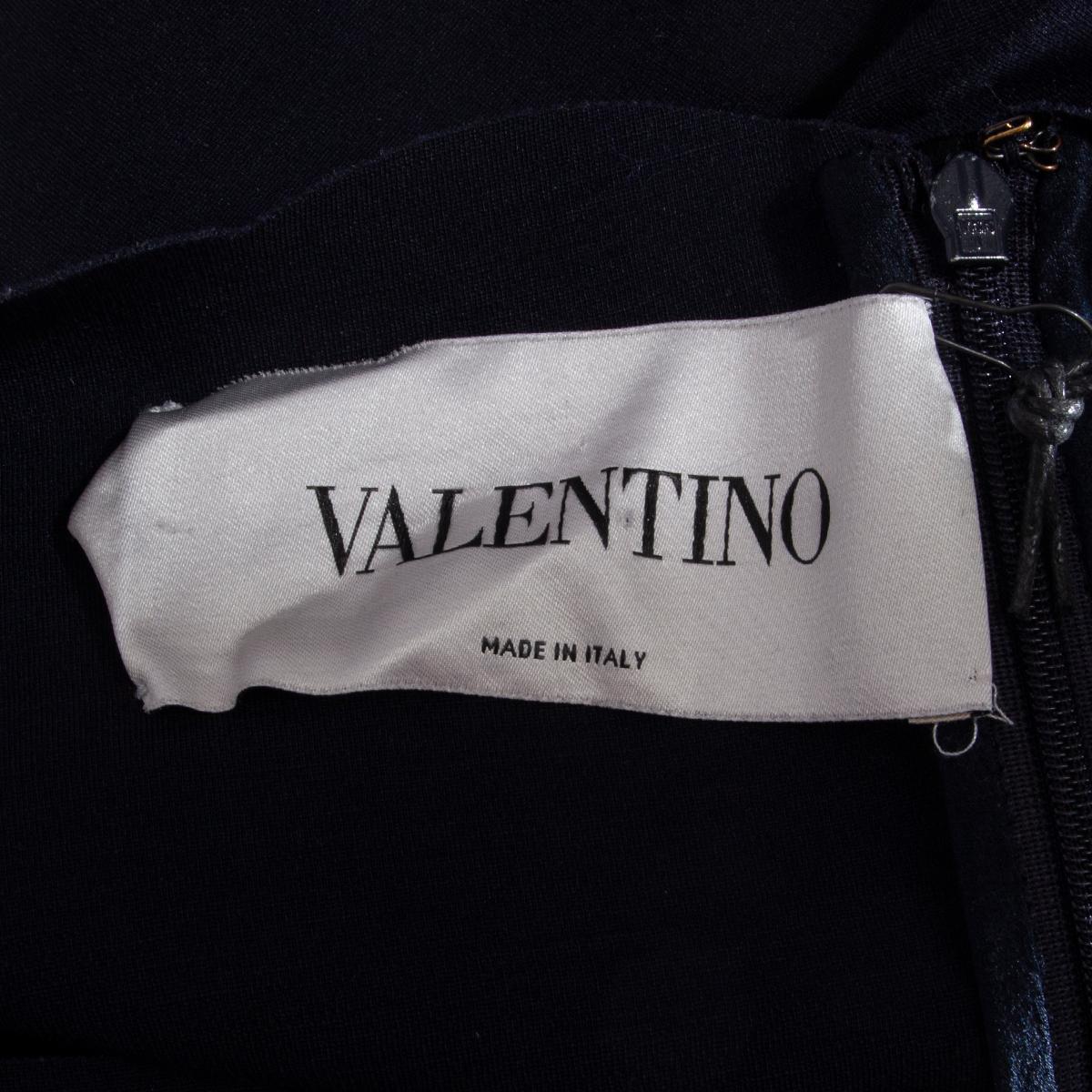 VALENTINO midnight blue wool blend Long Sleeve Sheath Dress 10 In Excellent Condition For Sale In Zürich, CH