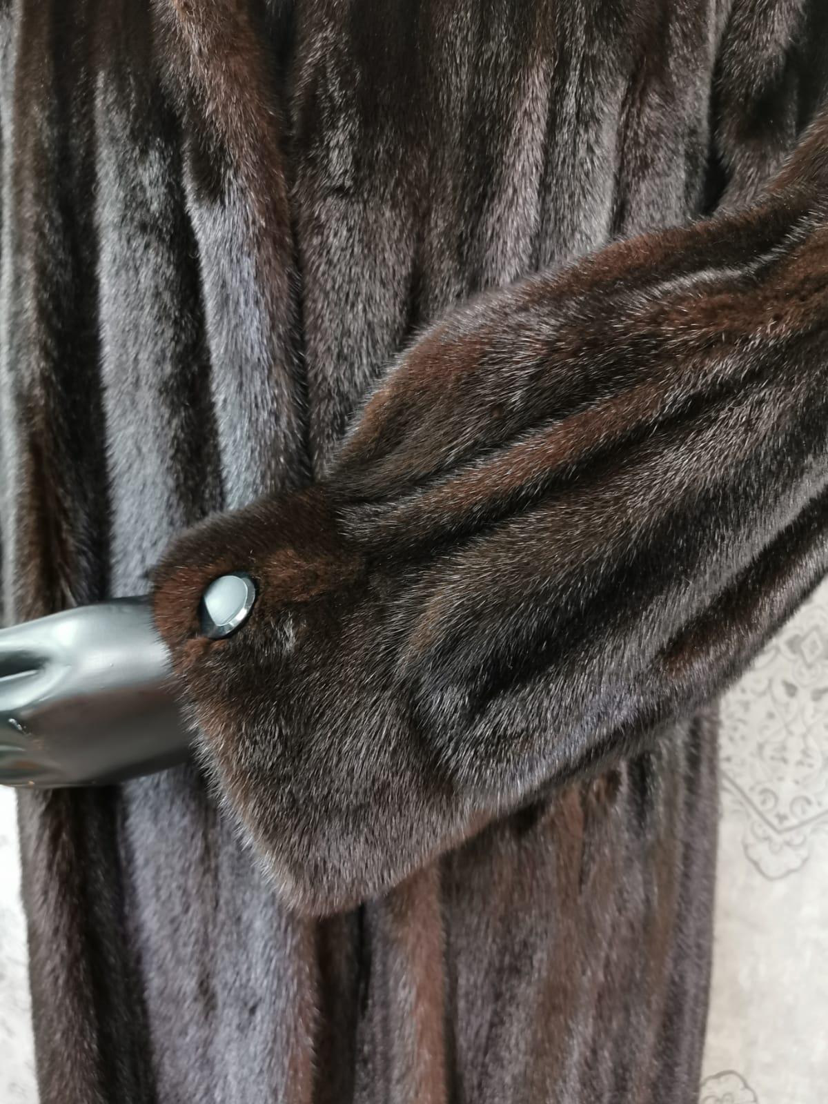 Black Brand new Valentino mink fur coat size 16 For Sale