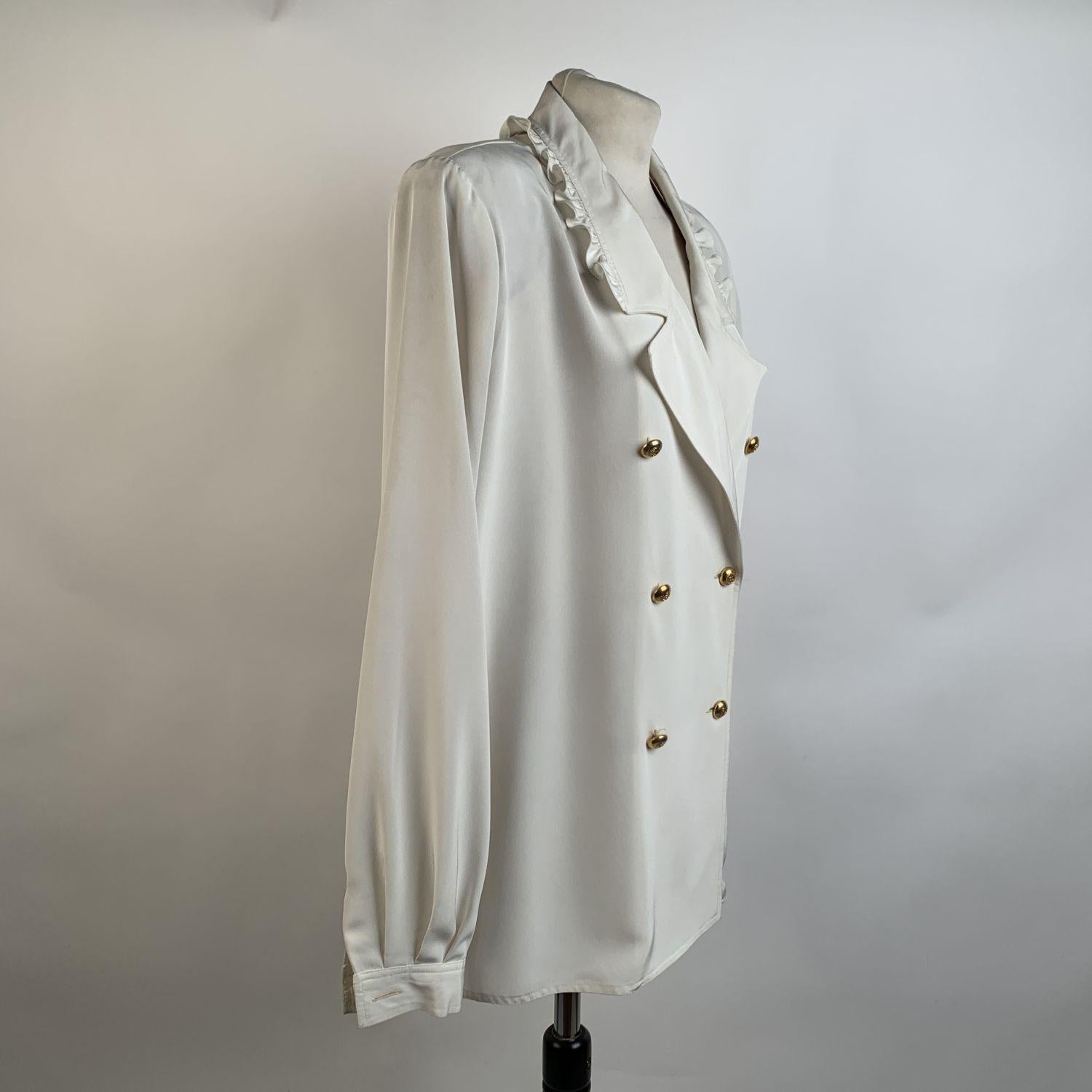 Valentino Miss V Vintage White Double Breasted Shirt Size 48 In Good Condition In Rome, Rome
